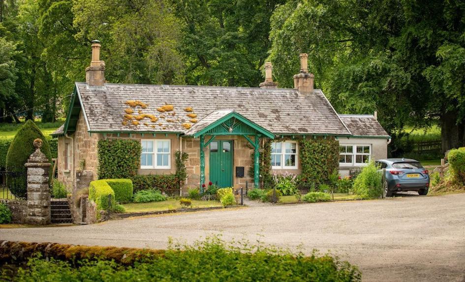 Foulis Castle Gate Lodge Evanton Exterior foto